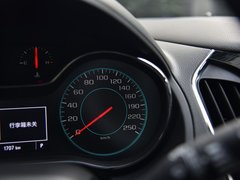 2017款 1.4T 两厢双离合领锋版