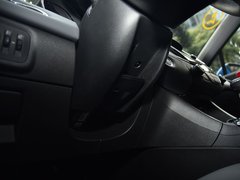 2017款 1.4T 两厢双离合领锋版
