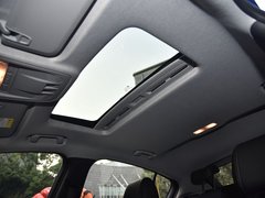 2017款 1.4T 两厢双离合领锋版
