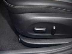 2017款 1.4T 两厢双离合领锋版