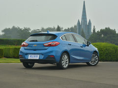 2017款 1.4T 两厢双离合领锋版
