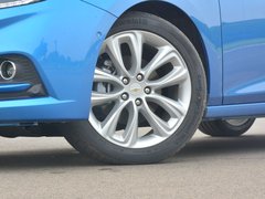 2017款 1.4T 两厢双离合领锋版
