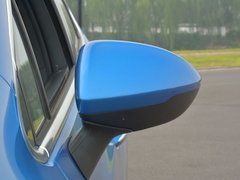 2017款 1.4T 两厢双离合领锋版