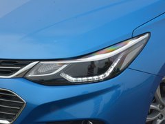 2017款 1.4T 两厢双离合领锋版