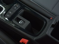 2017款 1.4T 两厢双离合领锋版