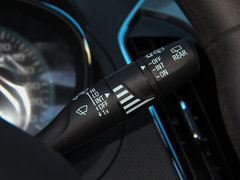 2017款 1.5L 两厢自动炫锋版