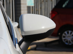 2017款 1.5L 两厢自动炫锋版