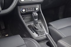 2017款 1.5L 自动尊享互联网版