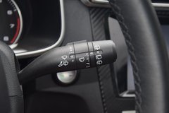 2017款 1.5L 自动尊享互联网版