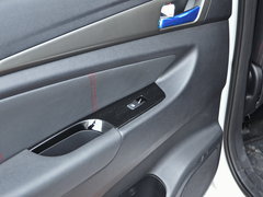 2017款 1.5L 手動尊貴型