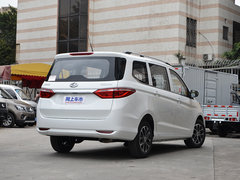 2017款 1.5L 手动标准型
