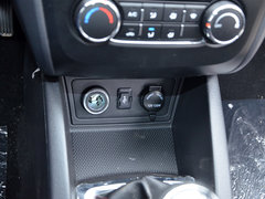 2017款 1.5L 手动标准型
