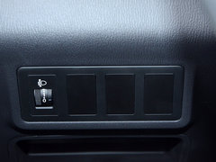 2017款 1.5L 手动标准型