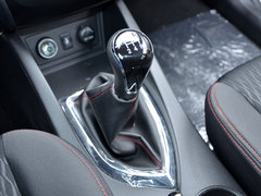 2017款 1.5L 手动标准型