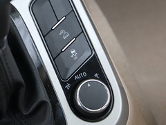 2017款 2.0T 自动四驱汽油至尊版5座