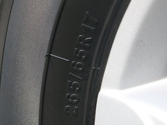 2017款 2.0T 自动四驱汽油至尊版5座