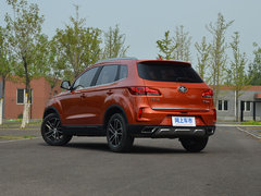 2017款 1.6L 手动尊贵型