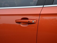 2017款 1.6L 手动尊贵型