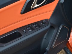 2017款 1.6L 手动尊贵型