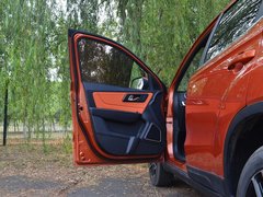 2017款 1.6L 手动尊贵型