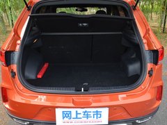 2017款 1.6L 手动尊贵型