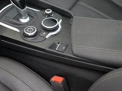 2017款 2.0T 280HP 豪华版