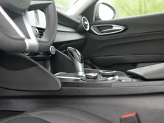 2017款 2.0T 280HP 豪华版