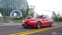 2017款 2.0T 200HP 豪华版