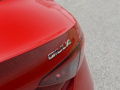 2017款 2.0T 200HP 豪华版