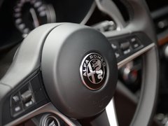 2017款 2.0T 200HP 豪华版