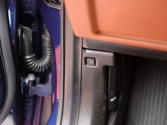 2017款 2.0T 200HP 豪华版