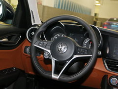 2017款 2.0T 200HP 豪华版