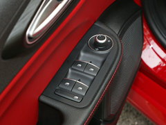 2017款 2.0T 200HP 豪华版