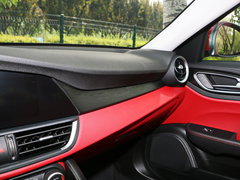 2017款 2.0T 200HP 豪华版