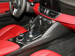 2017款 2.0T 200HP 豪华版