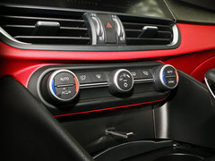 2017款 2.0T 200HP 豪华版