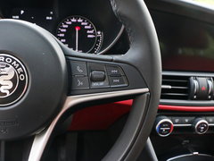 2017款 2.0T 200HP 豪华版