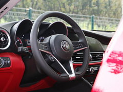 2017款 2.0T 200HP 豪华版
