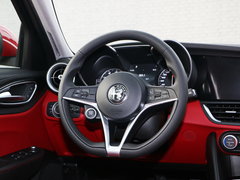 2017款 2.0T 200HP 豪华版