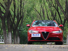 2017款 2.0T 200HP 豪华版