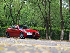 2017款 2.0T 200HP 豪华版