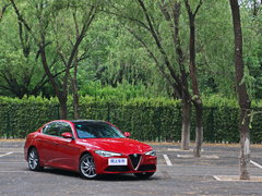 2017款 2.0T 200HP 豪华版