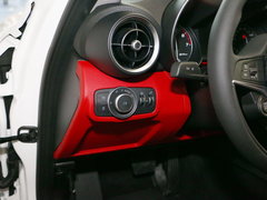 2017款 2.0T 200HP 精英版