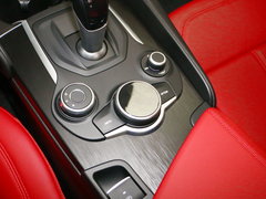 2017款 2.0T 200HP 精英版