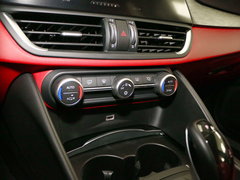 2017款 2.0T 200HP 精英版