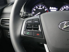2017款 1.6L 自动悦心版DLX