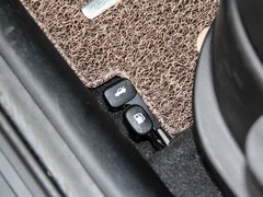 2017款 1.6L 自动悦心版DLX