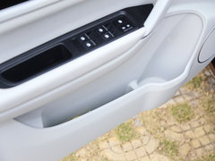 2017款 1.6L CVT旗舰型