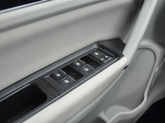 2017款 1.6L CVT旗舰型