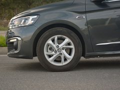 2017款 1.6L 自动舒适型